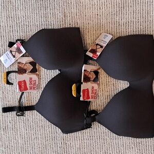 Hanes No Show Petals T-Shirt Bra - Black (2-Pack)